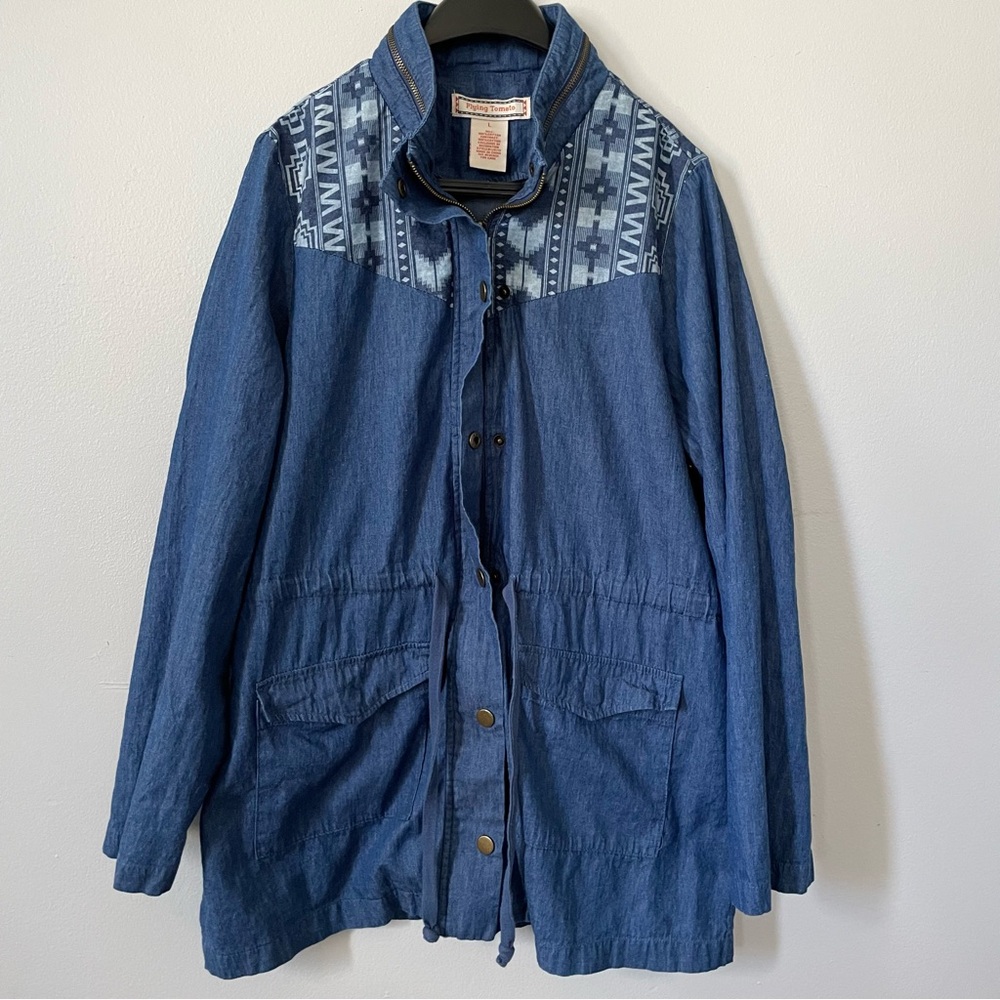 Flying Tomato Blue Denim Shirt Jacket with Western Patterned Accents Sz L